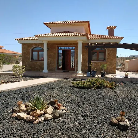 Casa Del Sol 3 Bedroom With Private Solar Covered 12m X 6m Pool Minimum 7 Nights Chromecast And Wifi Throughout The Villa Triquivijate