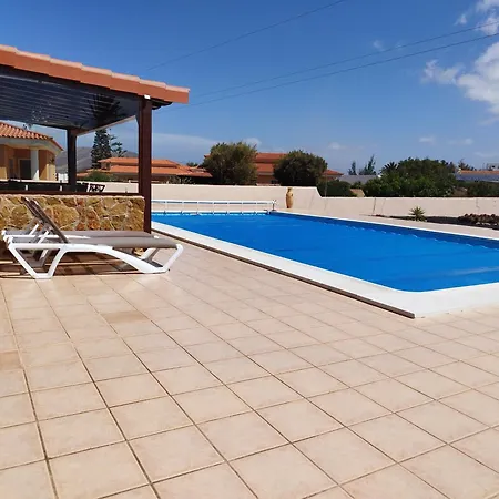 Casa Del Sol 3 Bedroom With Private Solar Covered 12m X 6m Pool Minimum 7 Nights Chromecast And Wifi Throughout The * Triquivijate